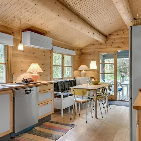 Holiday home Pet Friendly In With Kitchen *
